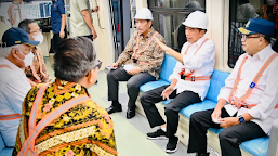 Presiden Joko Widodo Jajal LRT Kereta Cepat Tanpa Masinis