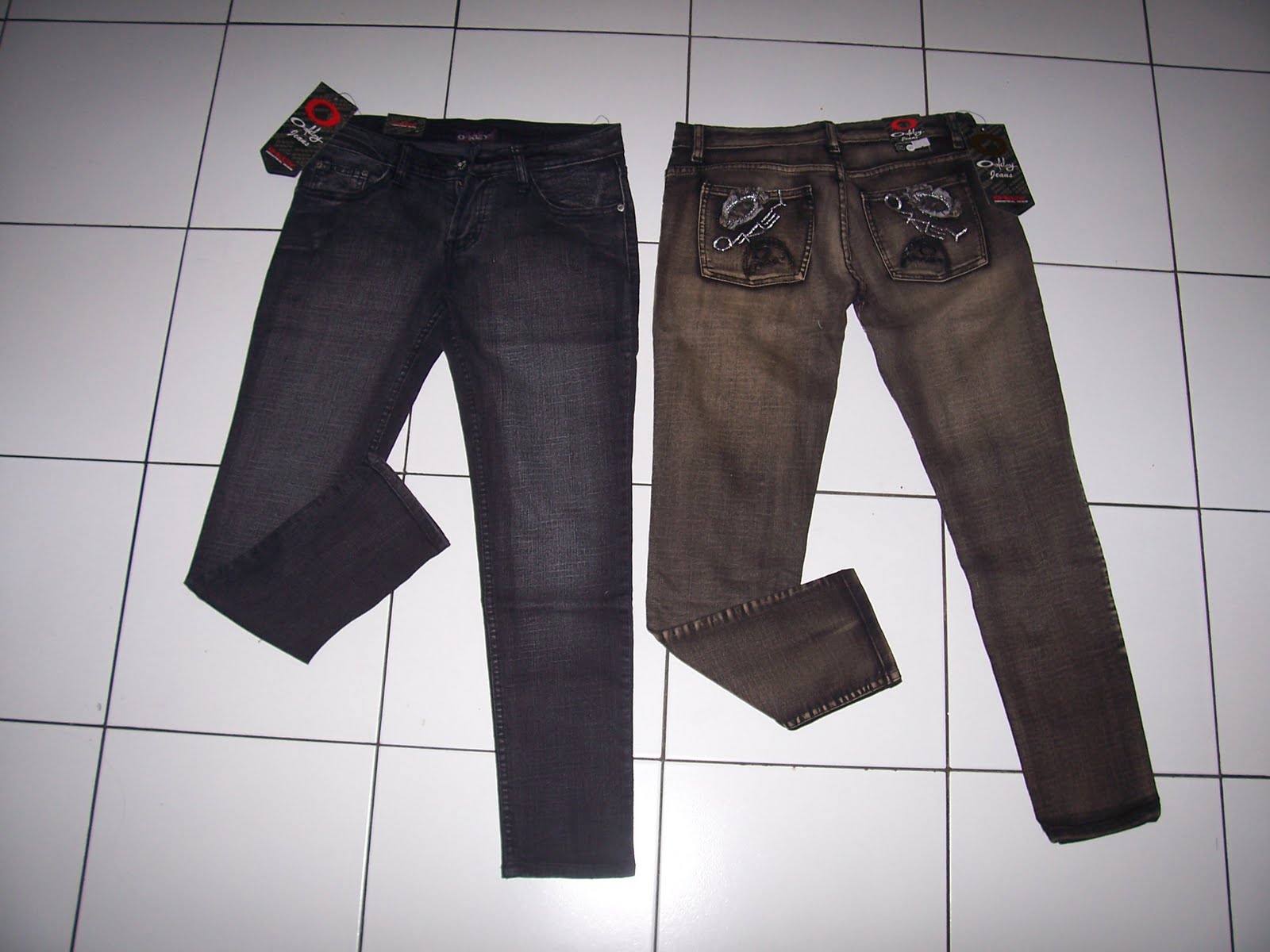 RUMAH KAOS DAN JEANS BRANDED FO JEANS BRANDED MEREK 