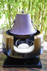 foyer électrique et bouilloire japonaise en fonte pour la cérémonie du thé