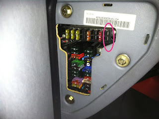 Mercedes Benz G500 Switched Power Fuse Box