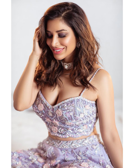 Sophie Chaudry latest photos from fablook magazine