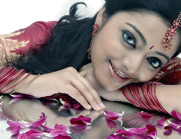 Actress Janani Iyer Hot Photo Gallery unseen pics