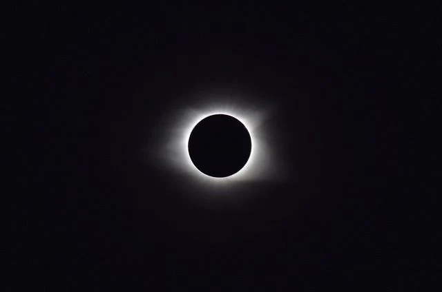 Eclipse solar total