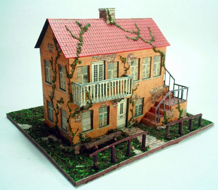 Old Yellow House Papercraft