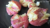 Smashed Baby Red Potatoes / Smashed Baby Red Potatoes with Cheese - Taylor Tastes : The trick to light and creamy.