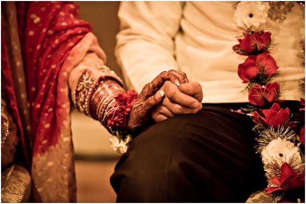 Punjabi Marriage Couple Holding Hands Romantic Sikh Couple Published Romantic Sikh