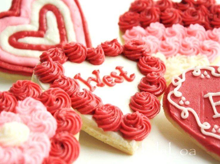 Buttercream decorated sugar cookies