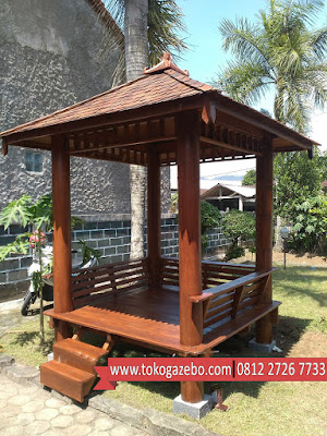 Gazebo Segi Empat Kayu Glugu 