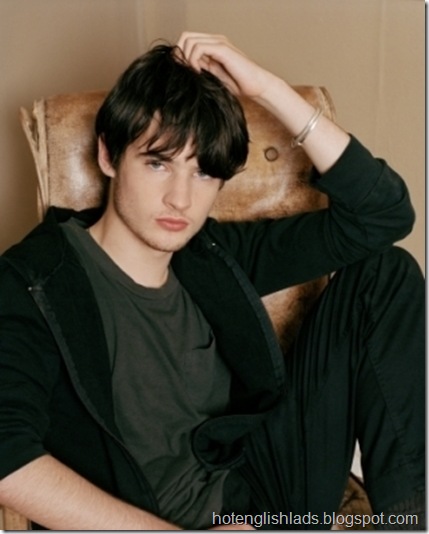 Tom_Sturridge_0001