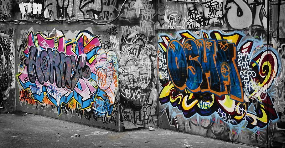 London Graffiti tags Street