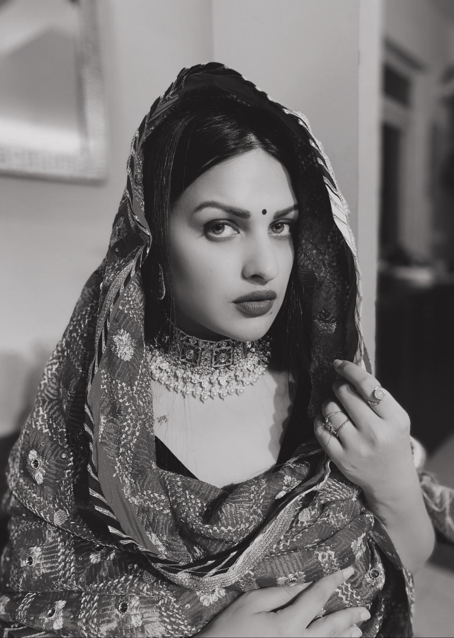 Himanshi Khurana HD UHD Photo Shoot