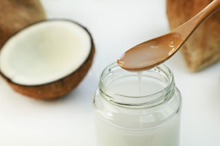 Coconut oil for vaginal yeast infection