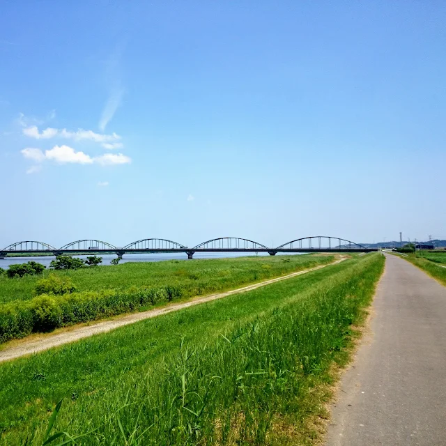 利根川　小見川大橋