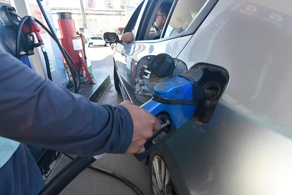 Gasolina chega a R$6,39 em postos do RN, revela ANP
