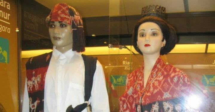 Fashion: Pakaian Adat Nusa Tenggara Timur (NTT)