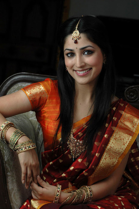 yami gautam @ yuddam movie cute stills