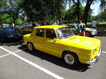 2018.05.27-020 Renault R8 jaune