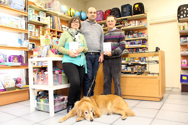 Emilio Ortiz, en la librería Milos