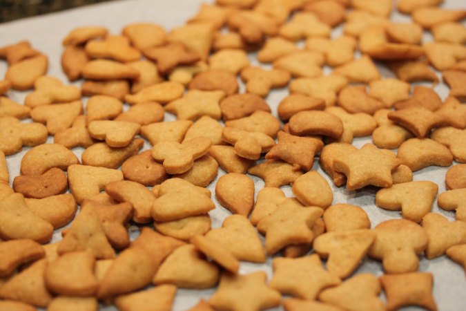 Mini cracker shapes