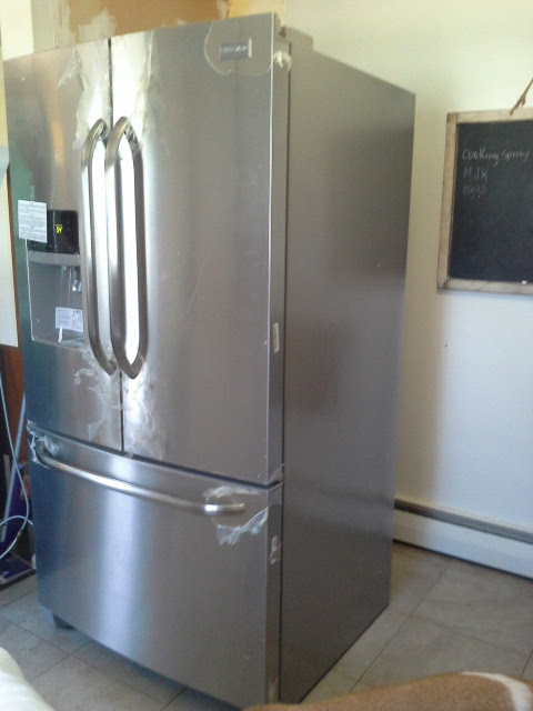 Frigidaire Stainless Steel refrigerator Appliances