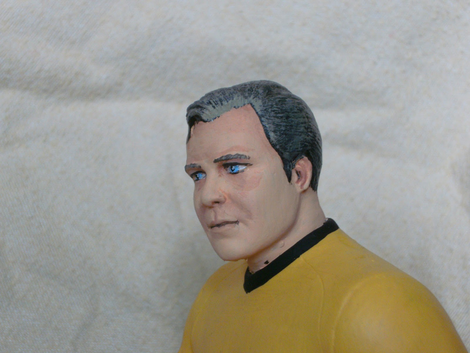 Happyscale-Modellbau: Star Trek TOS Captain James T. Kirk - Vinylfigur ...