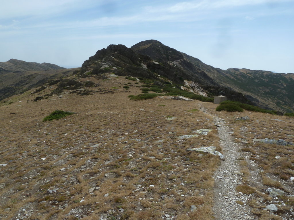 PICO DEL LOBO (2.274m) y Alto de las Mesas, 2.257m (La cúspi P1230740%20%28FILEminimizer%29