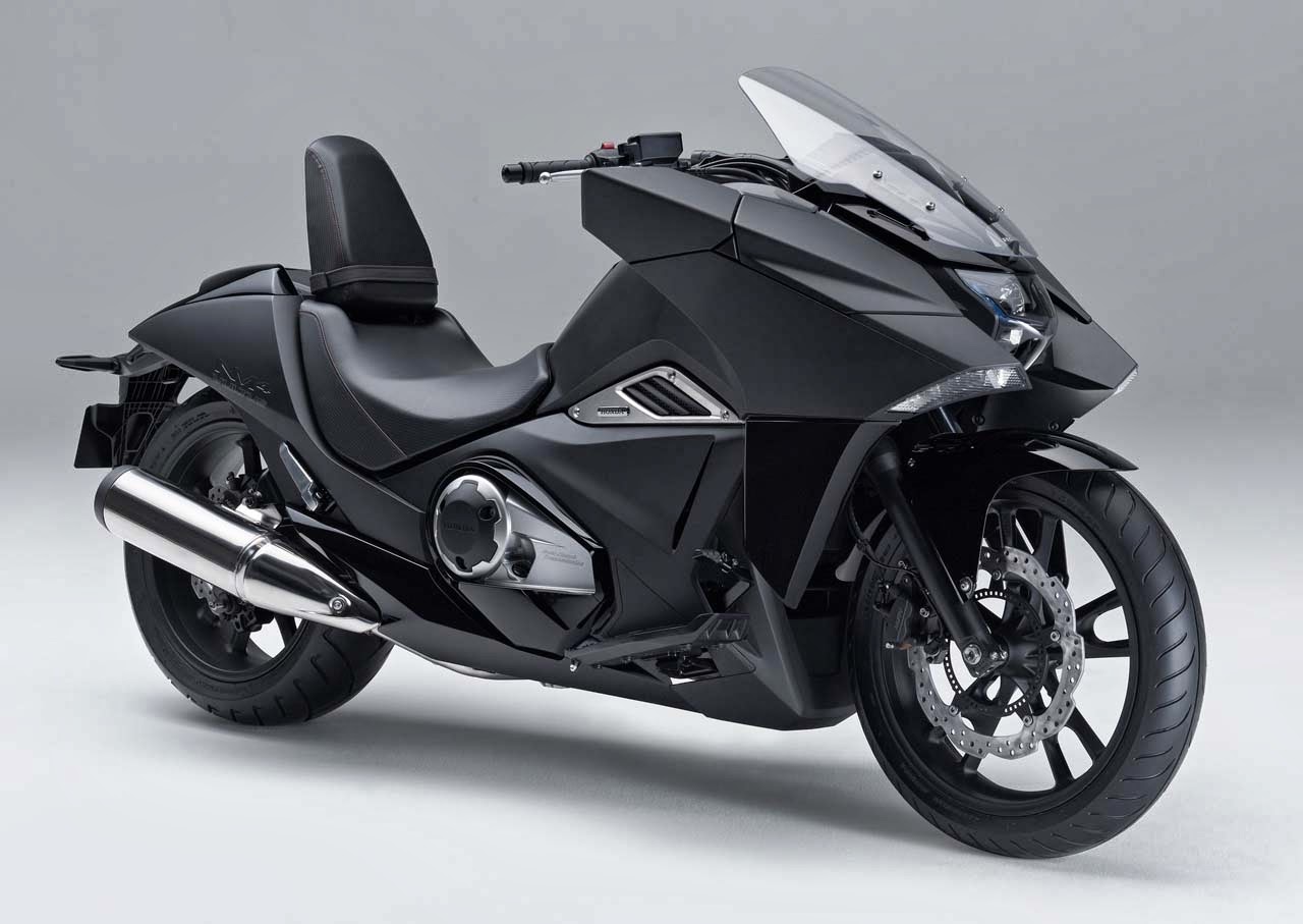 Honda NM4 Vultus.jpg