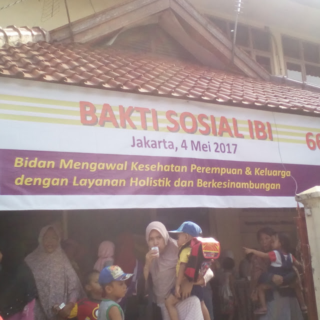 bakti sosial ikatan bidan indonesia