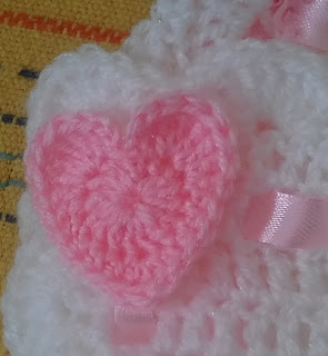 Teddy and hearts baby blanket free crochet pattern