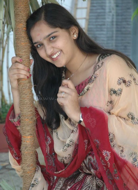 actress sanusha hot