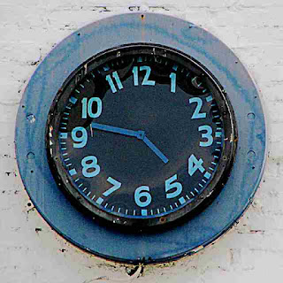 Old gas station clock Pasadena CA (c)David Ocker