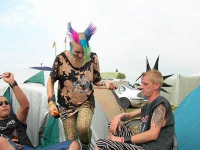  Gaya  Rambut  Punk  unik FORESTER UNTAD BLOG