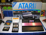 En 1982 aparece la Atari 5200, tenía un microprocesador de 1,82 MHz, .