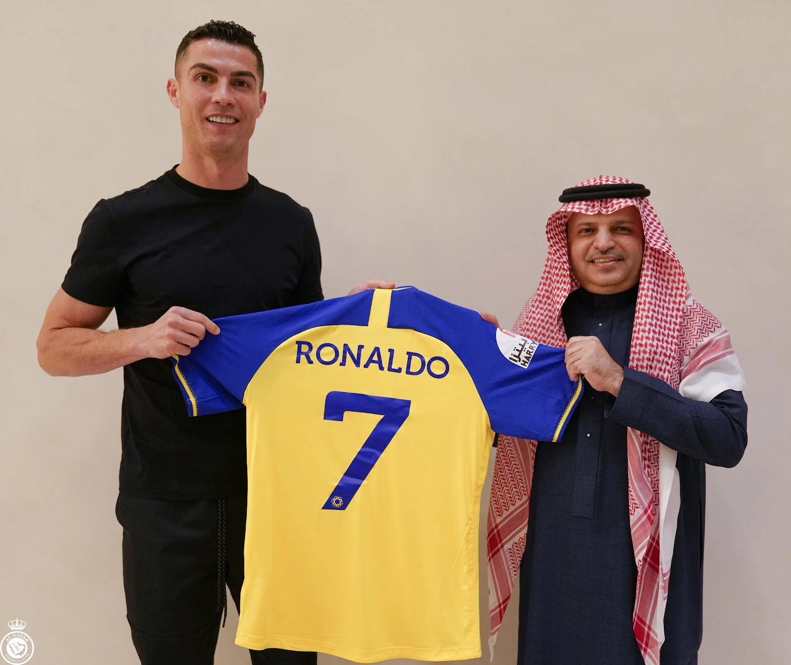 OFFICIAL: Cristiano Ronaldo joins Saudi's Al-Nassr