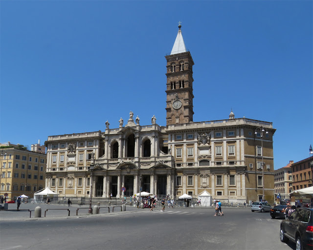 Basilica di Santa Maria Maggiore, Piazza di Santa Maria Maggiore, Rome