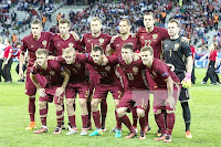 SELECCIÓN DE RUSIA - Temporada 2015-16 - Nedustädter, Smolov, Berezoutski, Ignashévich, Dzyuba y Akinfeev; Shatov, Smolnikov, Schennikov, Golovin y Kokorin - RUSIA 1 (Glushakov) ESLOVAQUIA 2 (Weiss, Hamsik) - 15/06/2016 - Eurocopa de Francia 2016, Grupo B - Lille, Francia, Stade Pierre-Mauroy