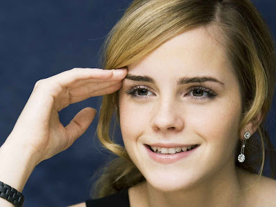 Emma Watson Normal Resolution HD Wallpaper