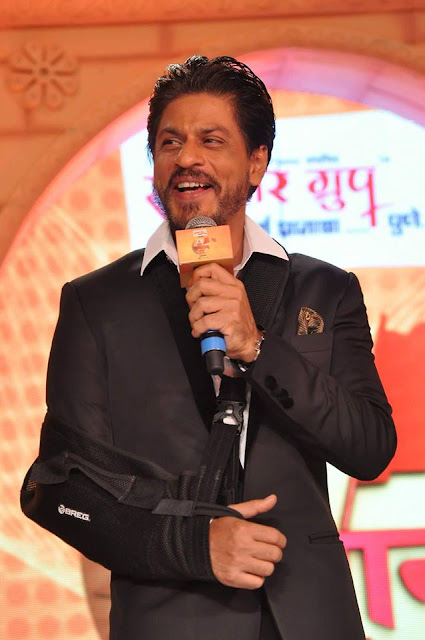 Shah Rukh Khan at ABP Majha Sanman Puraskaar