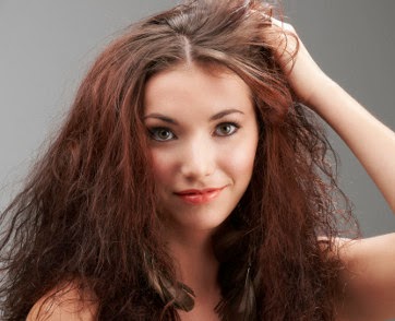  Cara  merawat rambut kering Kecantikan