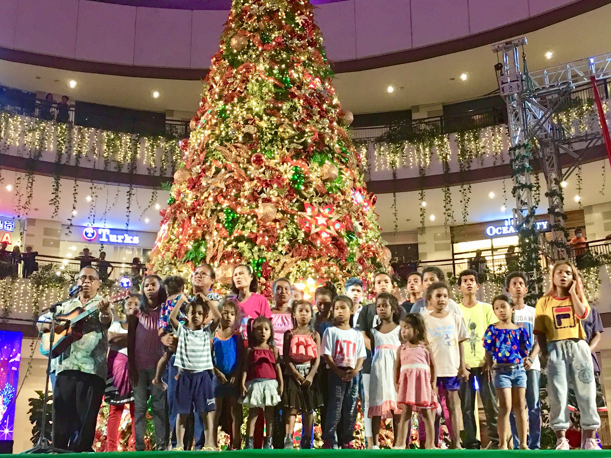 Festive Walk Mall Iloilo Megaworld