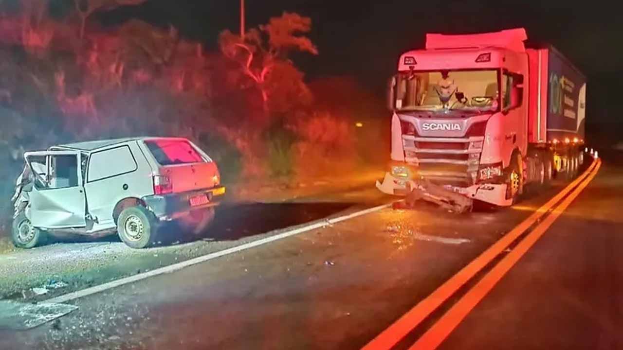 Tragédia em Botucatu: Motorista morre em colisão fatal com caminhão na SP-191