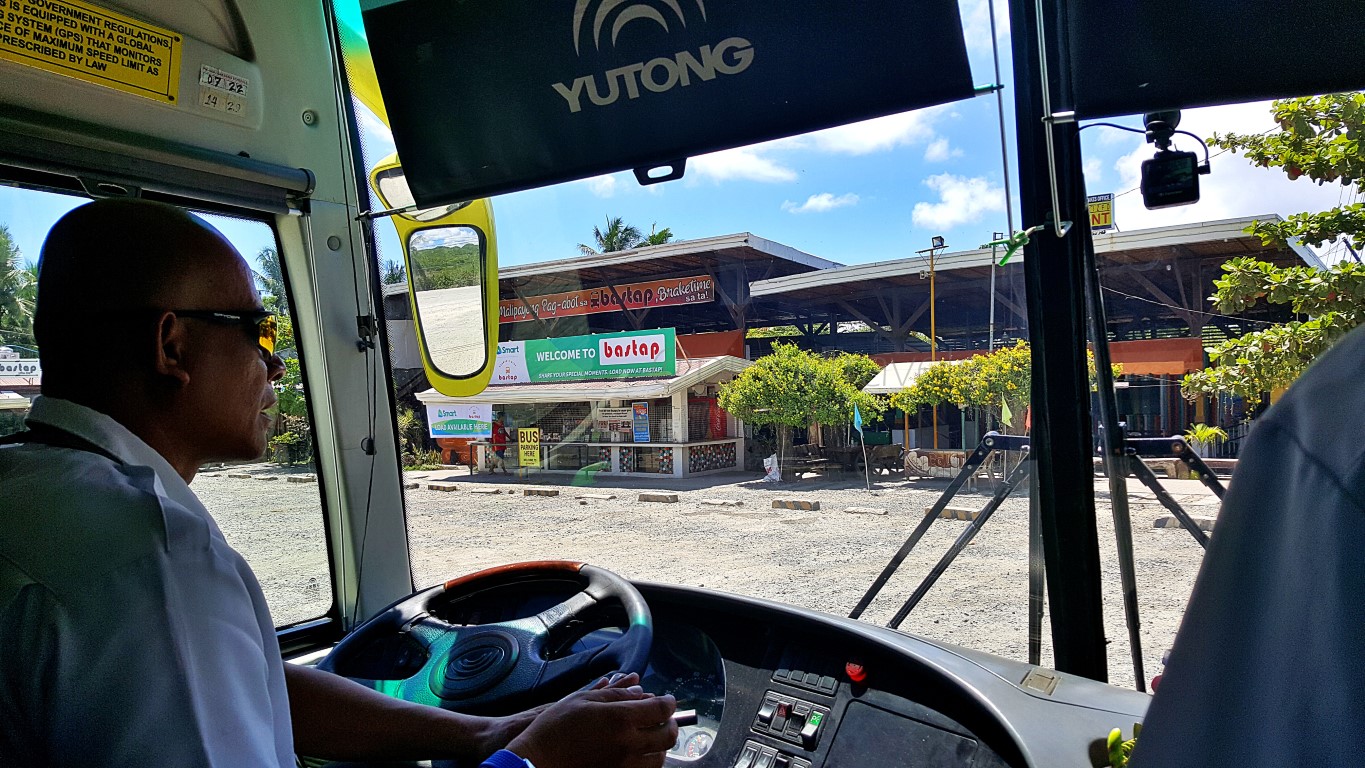 ceres bus entering the "bastap", a meal stop in Carmen, Cebu