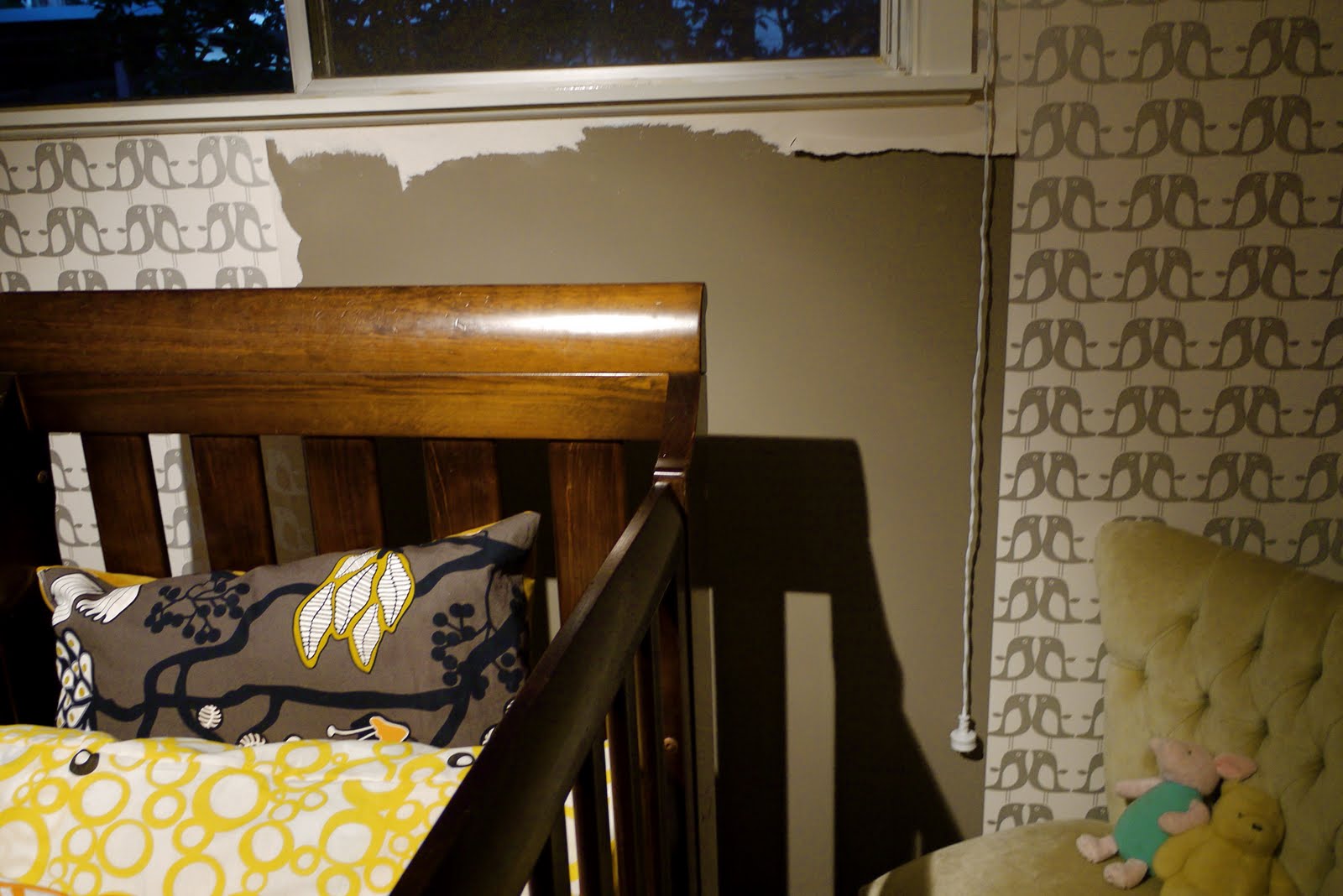 The Beetle Shack::: Why NOT To Wallpaper Your Toddlers Room