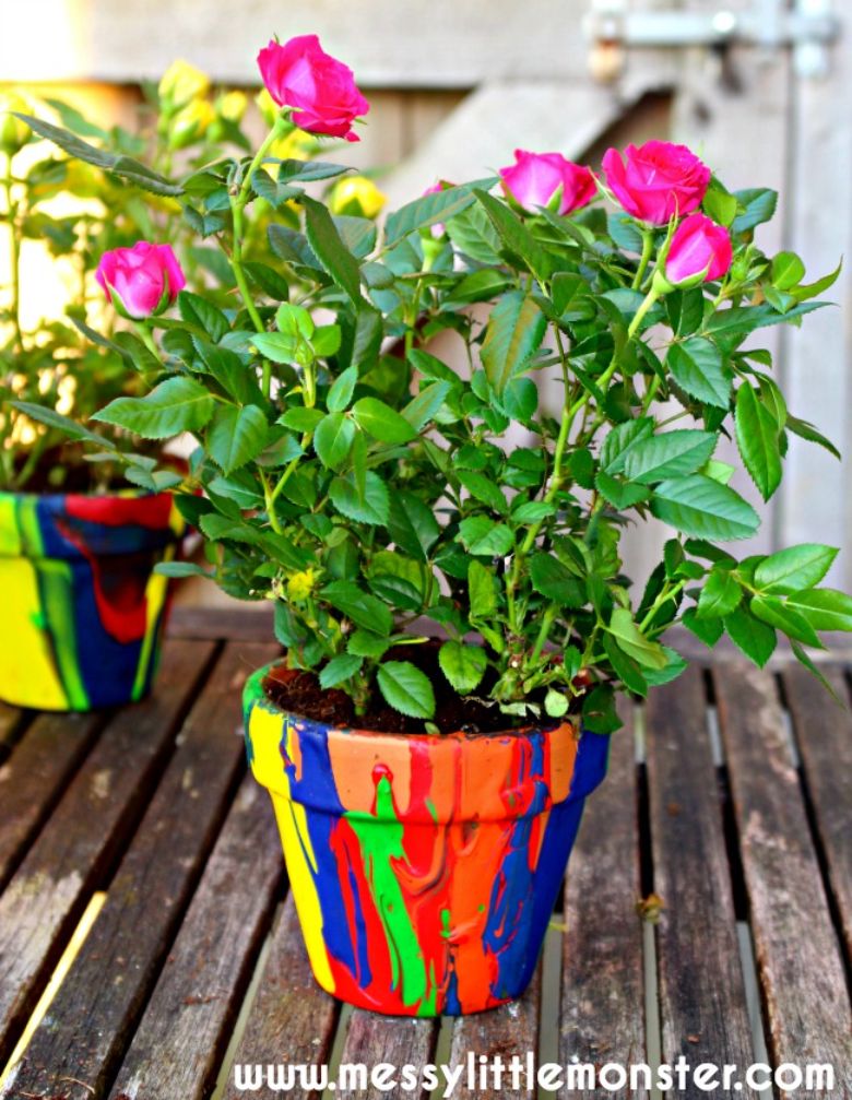 Pour painting flower pots