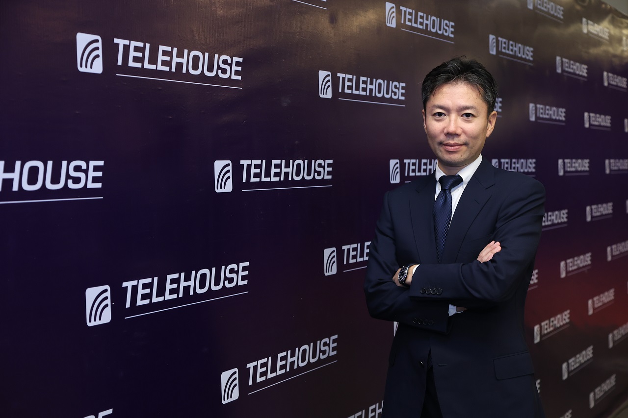 Executive-Telehouse-Ken%20Miyashita