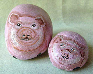 pigs, pink, painted rocks, critters