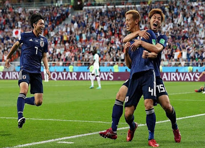 Aksi Bersih-bersih Suporter Jepang dan Senegal di Ajang Piala Dunia