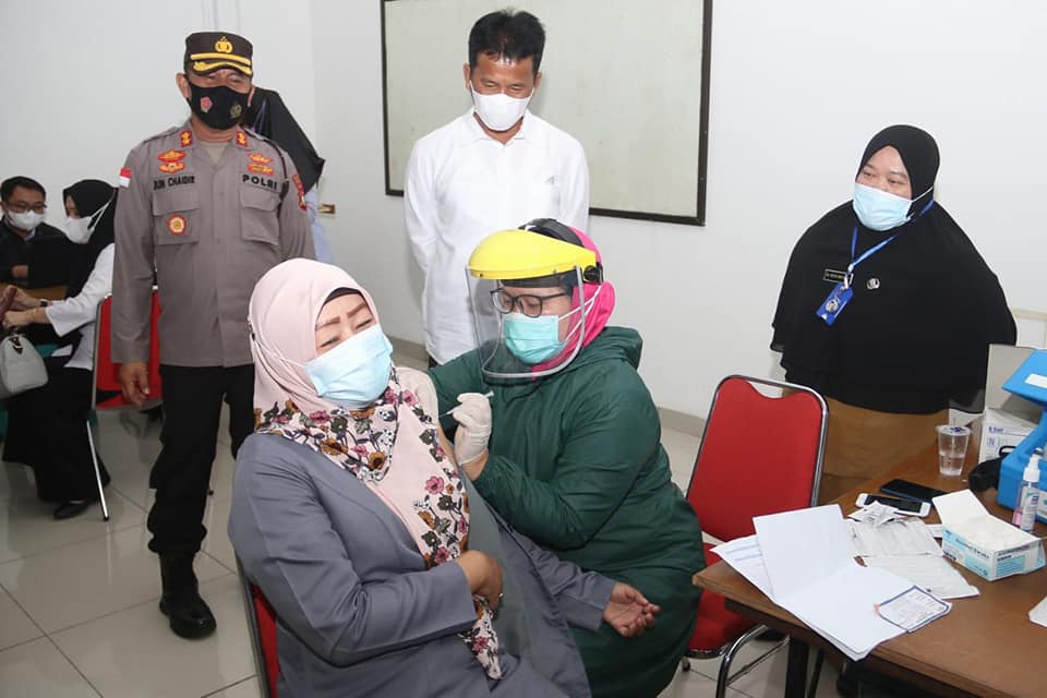 Pemko Batam Bersama TNI dan Polri Terus Berupaya Mempercepat Proses Vaksinasi di Batam