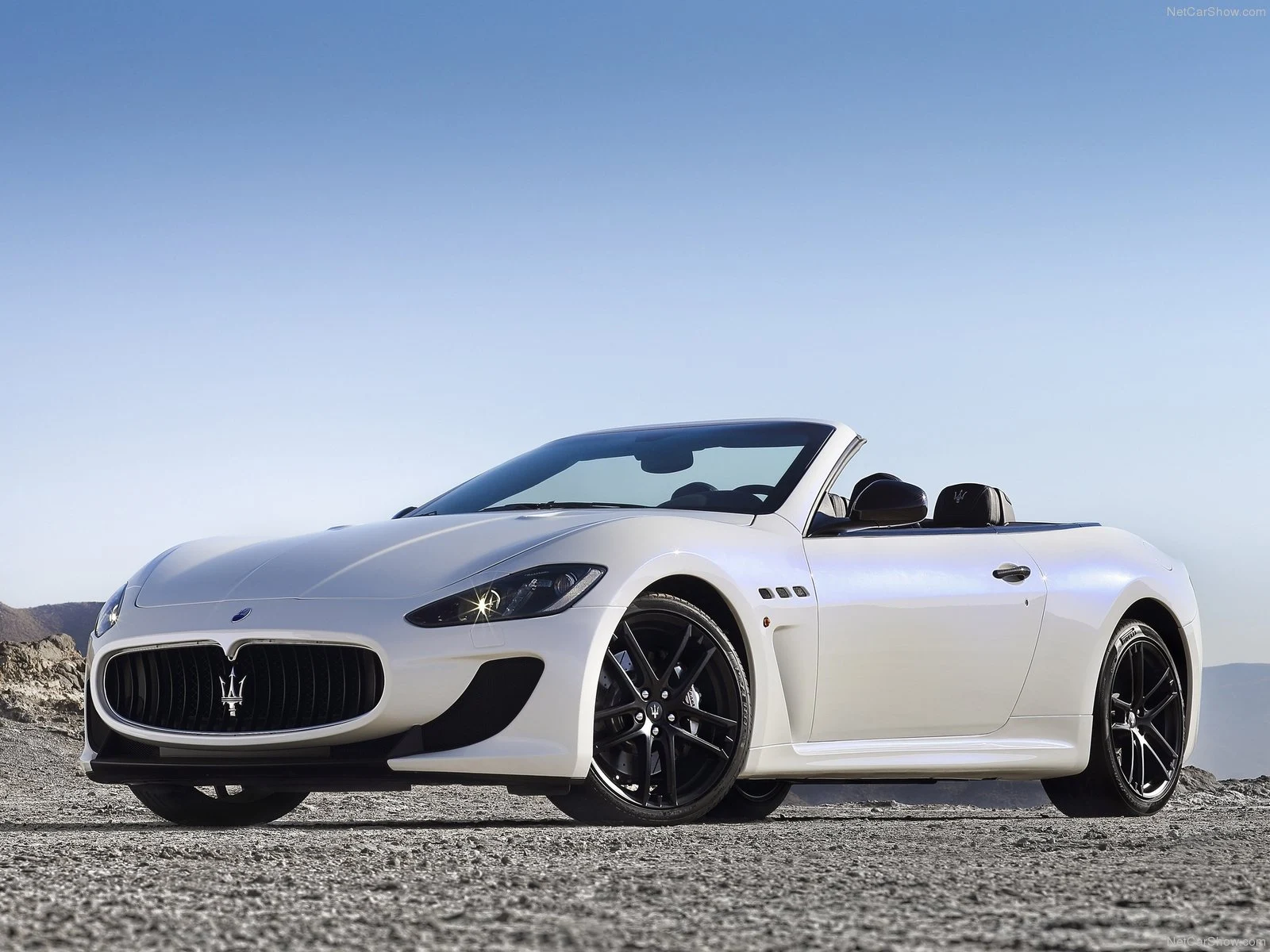 Hình ảnh siêu xe Maserati GranCabrio MC 2013 & nội ngoại thất