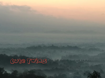 menikmati sunrise ala AADC 2 di Punthuk Setumbu